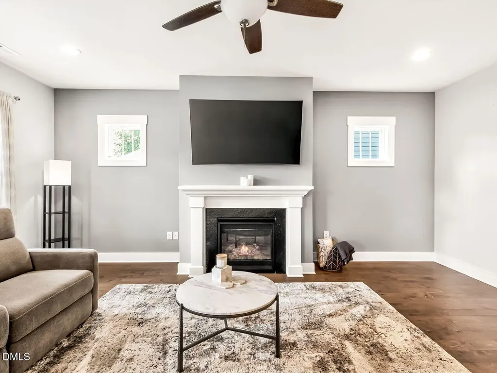 2516 Glade Mill Court Fuquay Varina NC 27526