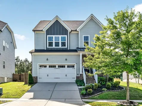 2516 Glade Mill Court Fuquay Varina NC 27526