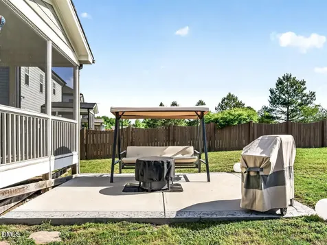 2516 Glade Mill Court Fuquay Varina NC 27526