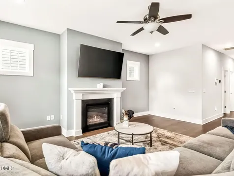 2516 Glade Mill Court Fuquay Varina NC 27526