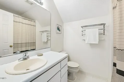 124 Legacy Lane Durham NC 27713