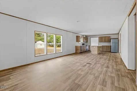 5737 Lloyd Road Lucama NC 27851