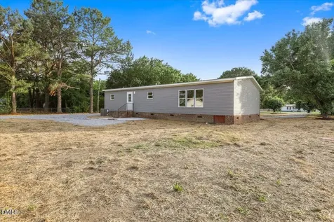 5737 Lloyd Road Lucama NC 27851
