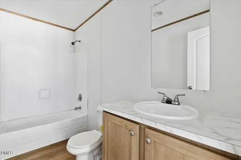 5737 Lloyd Road Lucama NC 27851