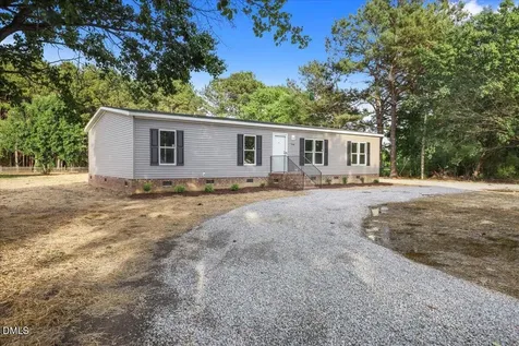 5737 Lloyd Road Lucama NC 27851