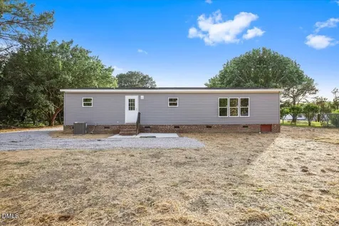 5737 Lloyd Road Lucama NC 27851