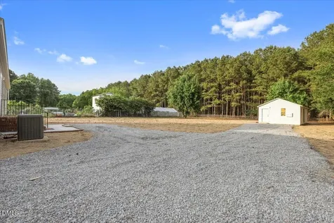 5737 Lloyd Road Lucama NC 27851