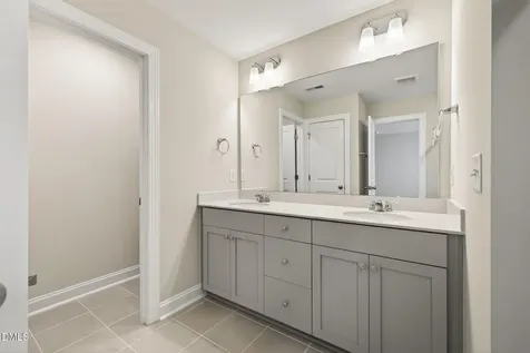 584 Barrington Row Avenue Zebulon NC 27597