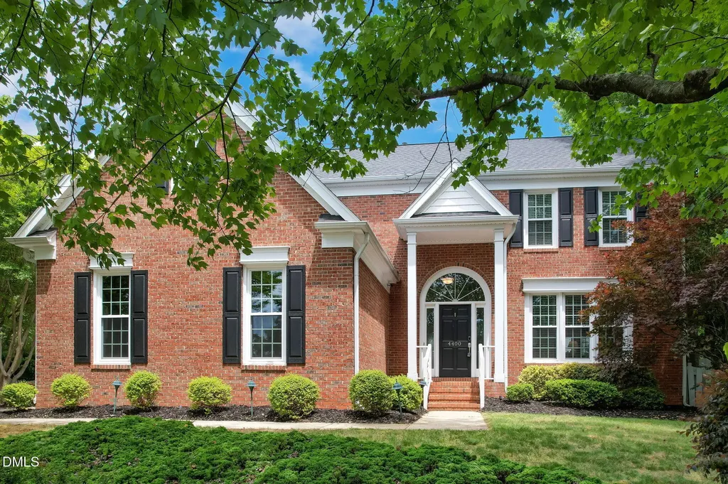 4400 Natural Lake Court Greensboro NC 27410