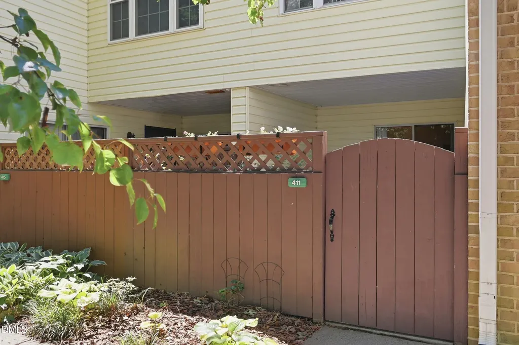 411 Summerwalk Circle Chapel Hill NC 27517
