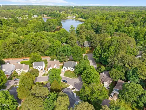 114 Cambrian Way Cary NC 27511