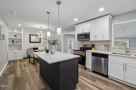 829 Greenwich Street Raleigh NC 27610