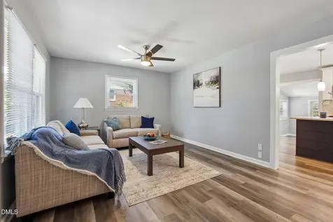829 Greenwich Street Raleigh NC 27610