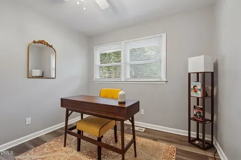 829 Greenwich Street Raleigh NC 27610