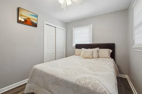 829 Greenwich Street Raleigh NC 27610