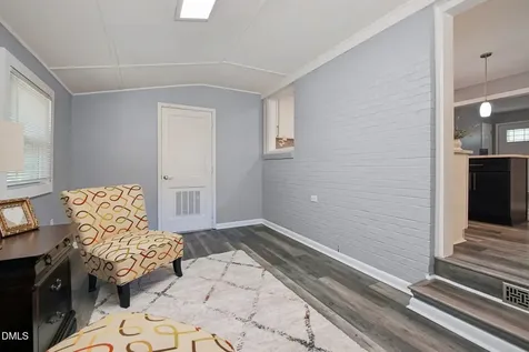 829 Greenwich Street Raleigh NC 27610