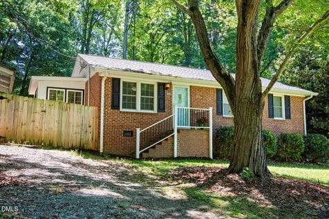 2413 Dover Street Sanford NC 27330