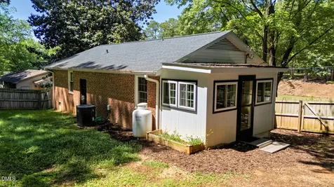 2413 Dover Street Sanford NC 27330