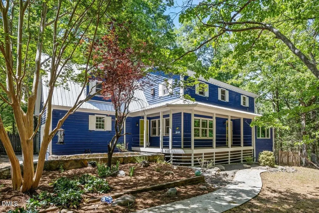 3212 Twin Streams Road Chapel Hill NC 27516