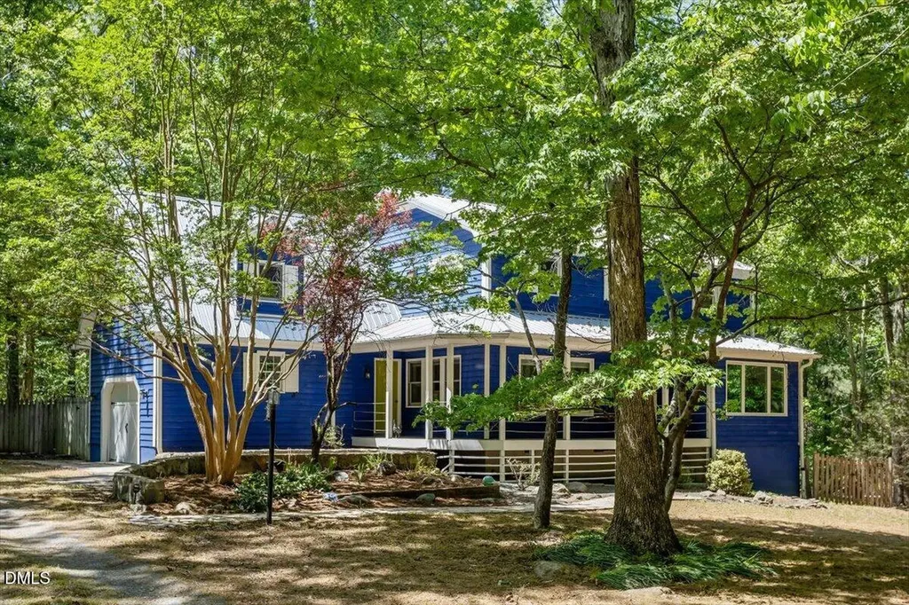 3212 Twin Streams Road Chapel Hill NC 27516