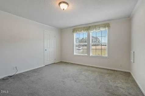 68 Sparky Lane Broadway NC 27505