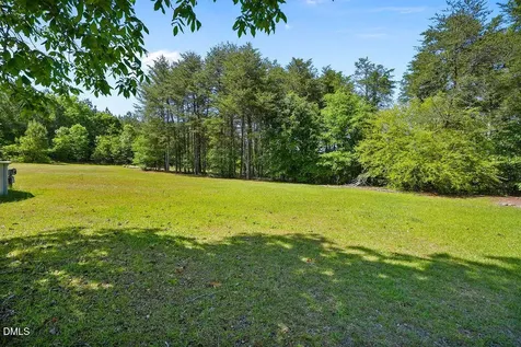 68 Sparky Lane Broadway NC 27505