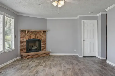 68 Sparky Lane Broadway NC 27505