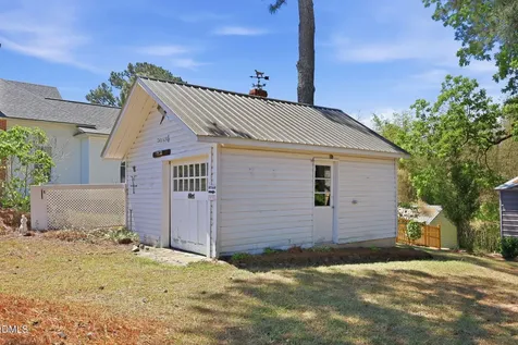 611 Mcreynolds Street Carthage NC 28327