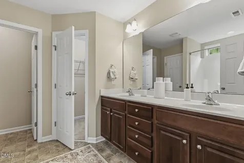 909 Steelhorse Drive Fuquay Varina NC 27526