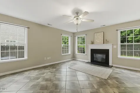 909 Steelhorse Drive Fuquay Varina NC 27526