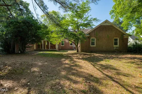 306 S Howard Circle Tarboro NC 27886