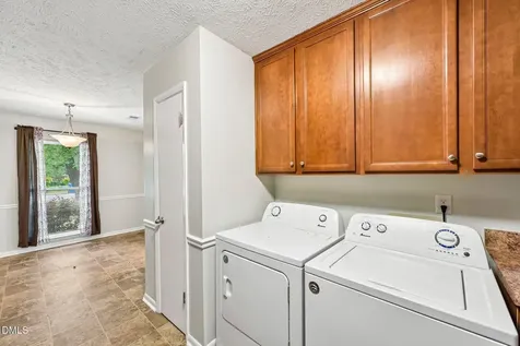 6434 Rannock Drive Fayetteville NC 28304