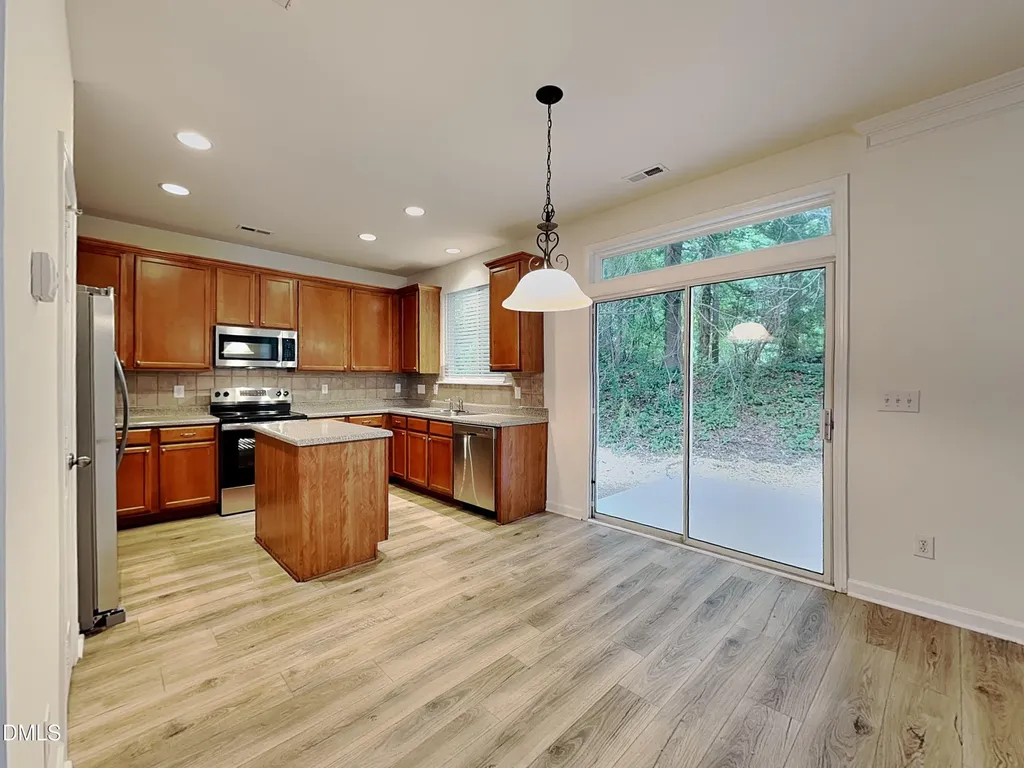 2809 Roundleaf Court Raleigh NC 27604