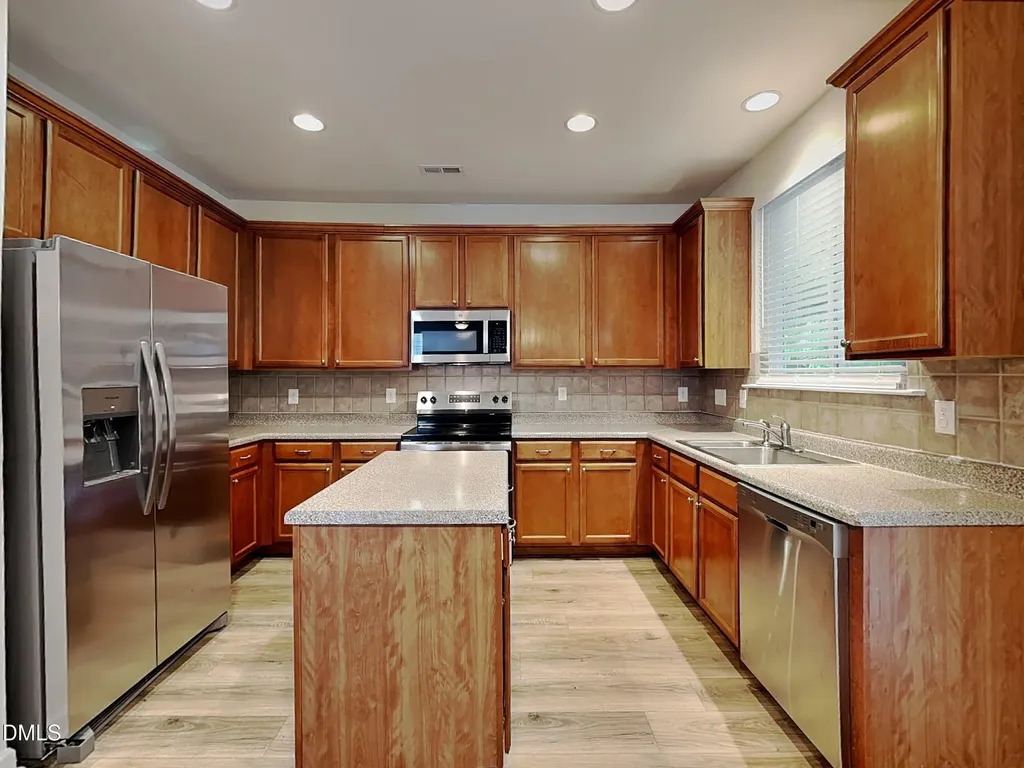 2809 Roundleaf Court Raleigh NC 27604