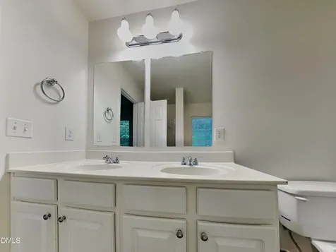 2809 Roundleaf Court Raleigh NC 27604