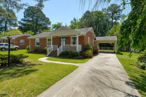 207 Centre Street Tarboro NC 27886