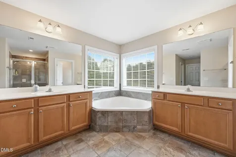 5816 Acorn Knoll Place Mebane NC 27302