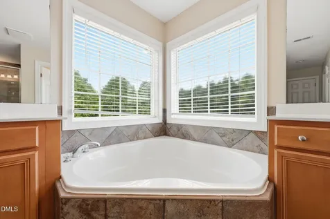 5816 Acorn Knoll Place Mebane NC 27302
