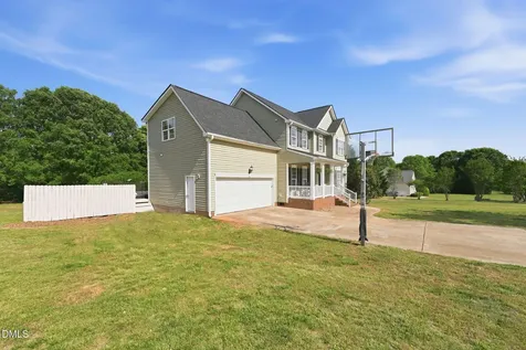 5816 Acorn Knoll Place Mebane NC 27302