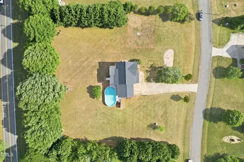 5816 Acorn Knoll Place Mebane NC 27302