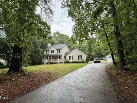 124 Walker Selma NC 27576