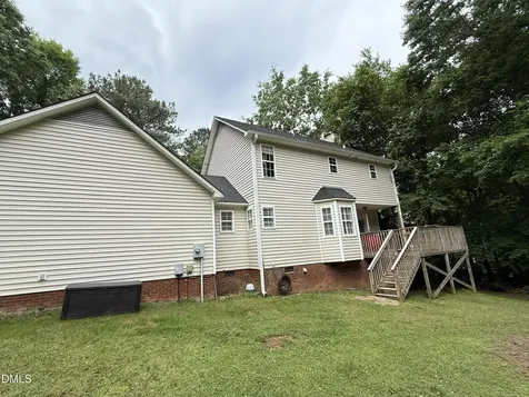 124 Walker Selma NC 27576