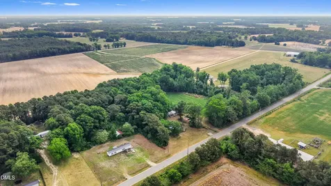 3237 E Darden Road Faison NC 28341