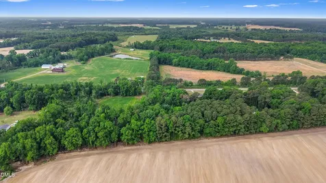 3237 E Darden Road Faison NC 28341