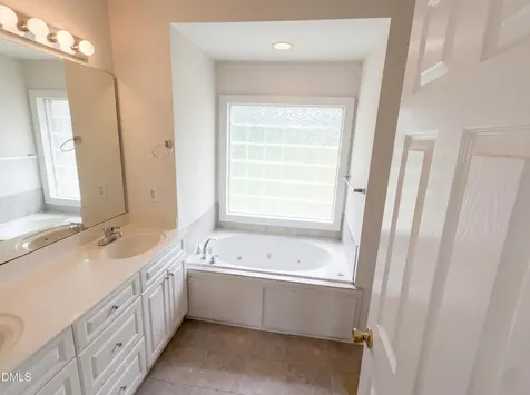 2172 Elliott Street Oxford NC 27565