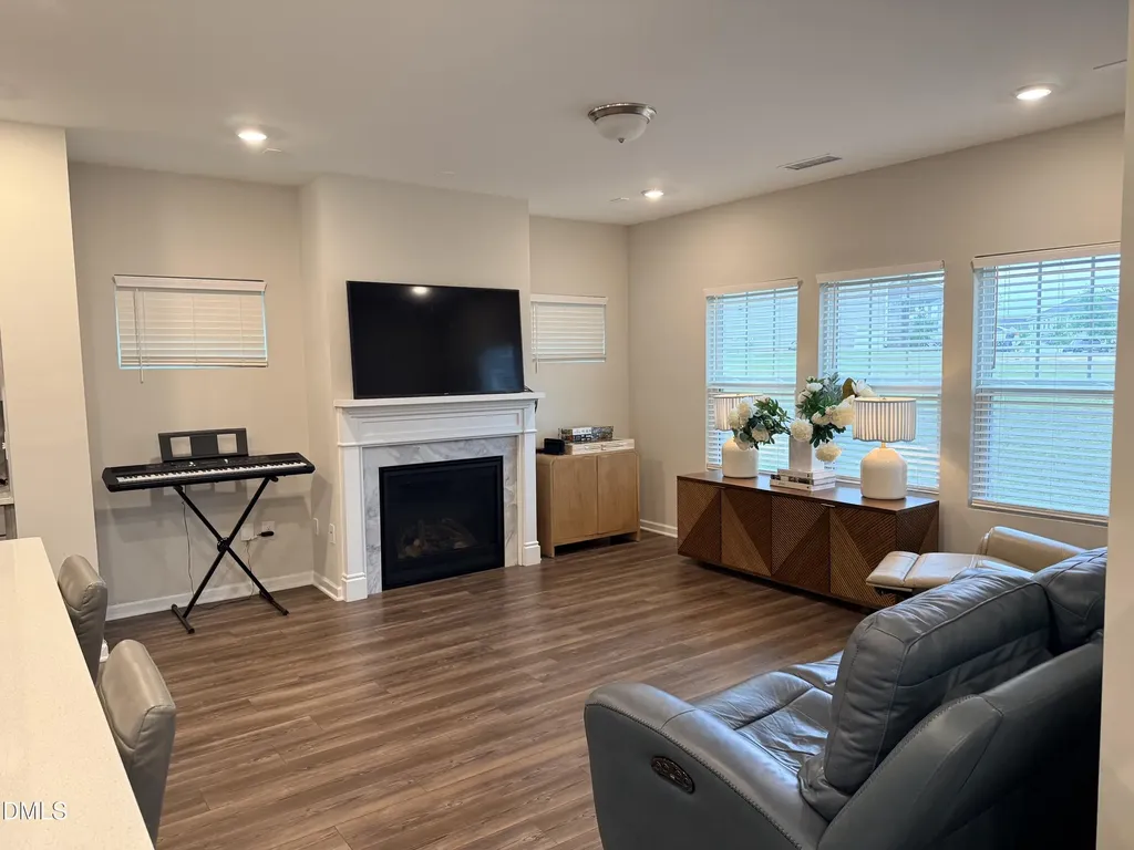 641 Sage Oak Ln, Holly Springs, Nc Holly Springs NC 27540