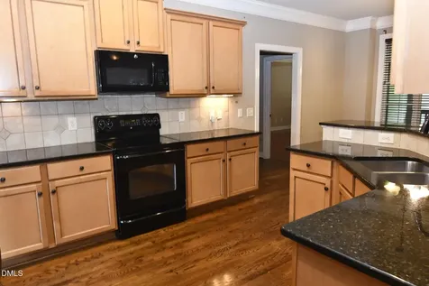 1337 Old Bramble Lane Fuquay Varina NC 27526