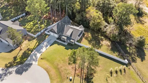 255 Ravens Row Drive Benson NC 27504