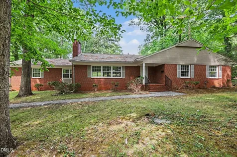 518 W Elk Street Siler City NC 27344