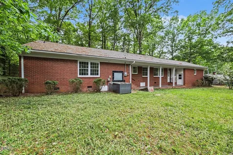 518 W Elk Street Siler City NC 27344